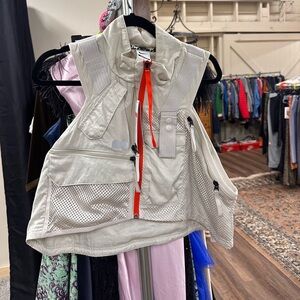 Nike womens new with tags tennis vest size large